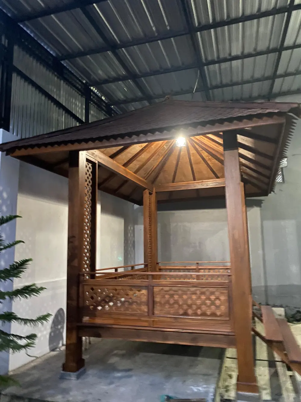 Gazebo Jati Minimalis