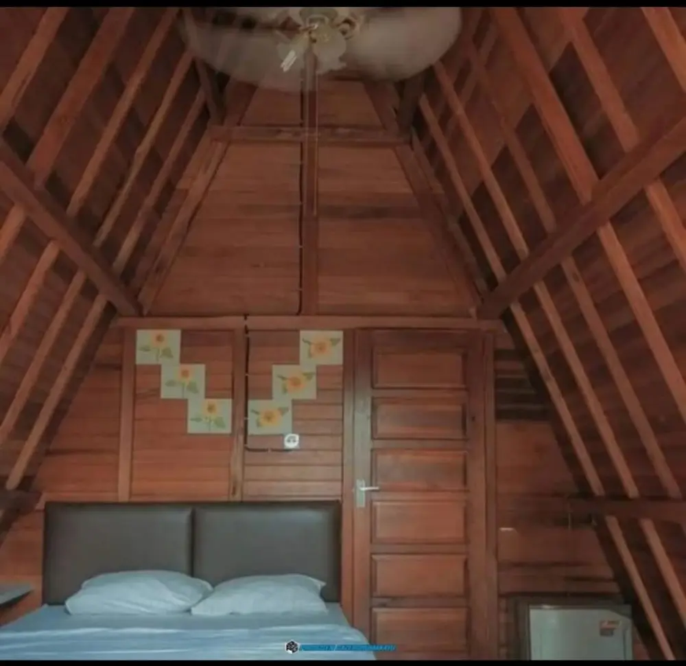 Rumah Panggung Jati Minimalis - Bungalow