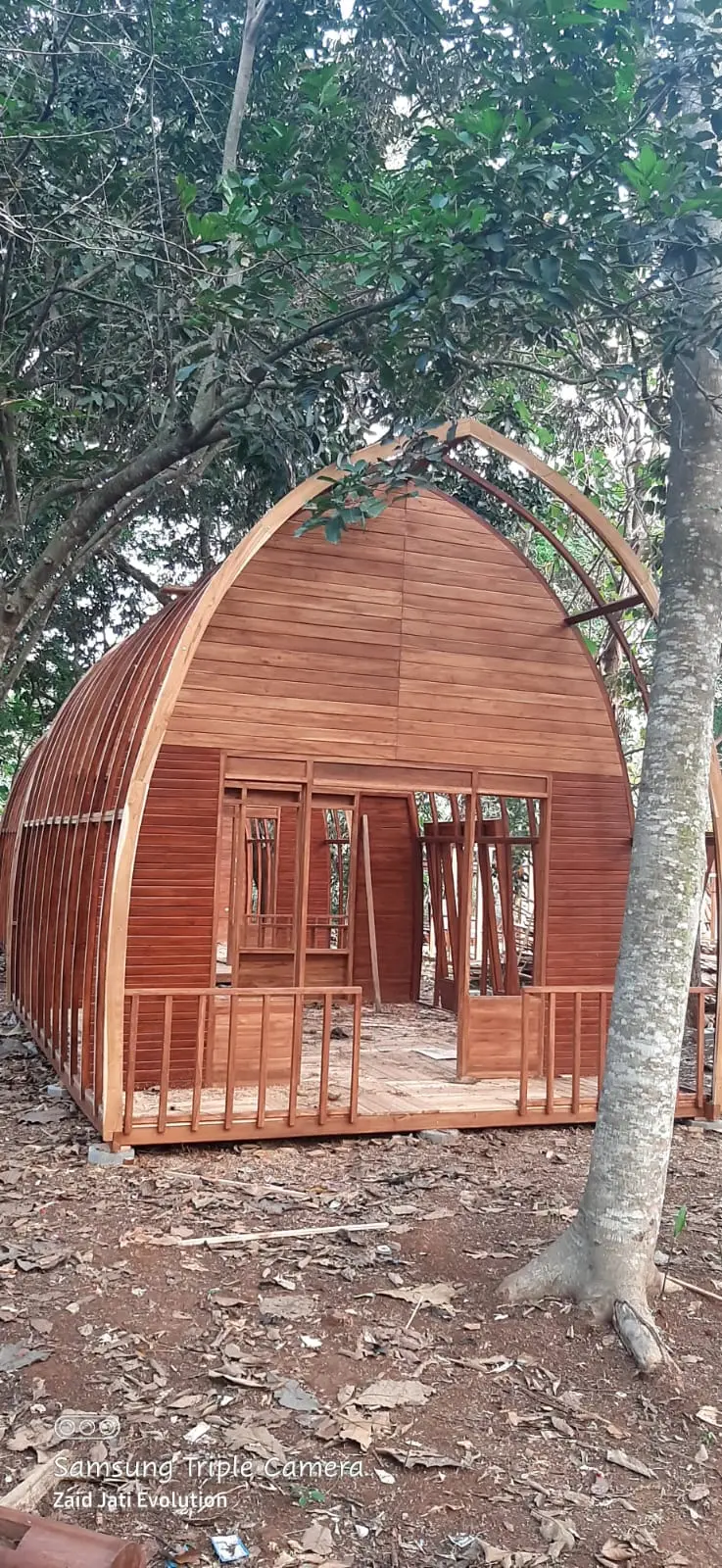 Rumah Kayu Lumbung Jati Minimalis
