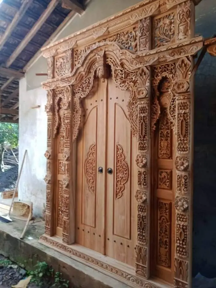 Pintu Rumah Adat Jawa - Pintu Ukir Klasik Jawa