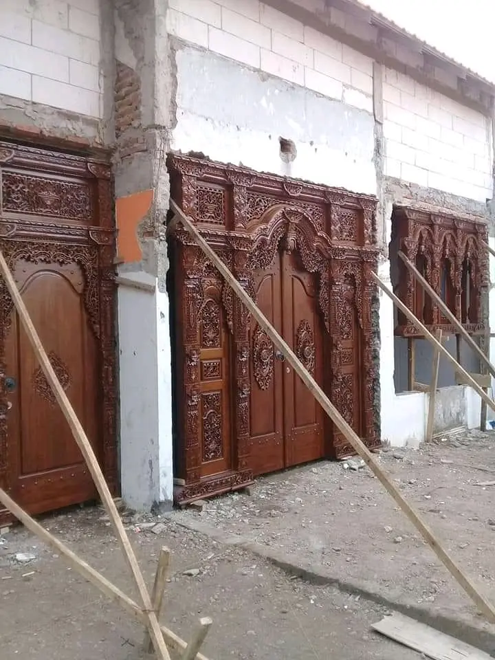 Pintu Rumah Adat Jawa - Pintu Ukir Klasik Jawa