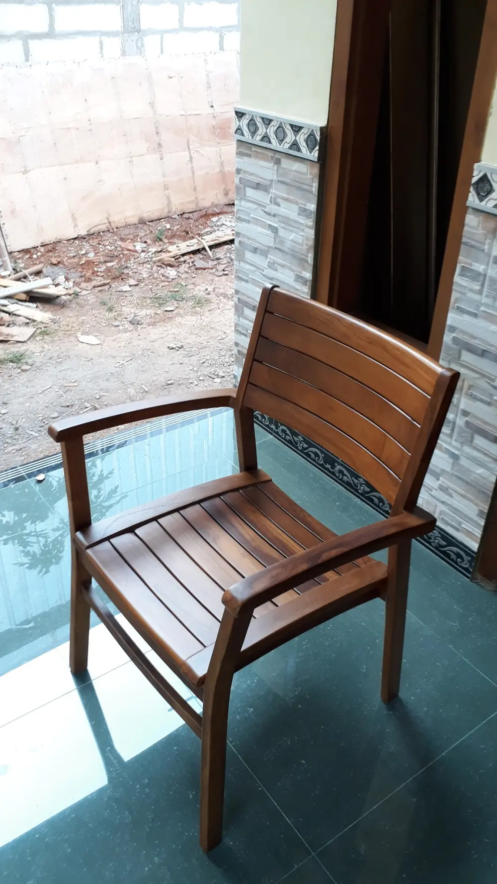 Kursi Jati Minimalis, Kursi Kayu Jati Estetik, Kursi Lengkung Minimalis, Kursi Cafe Jati