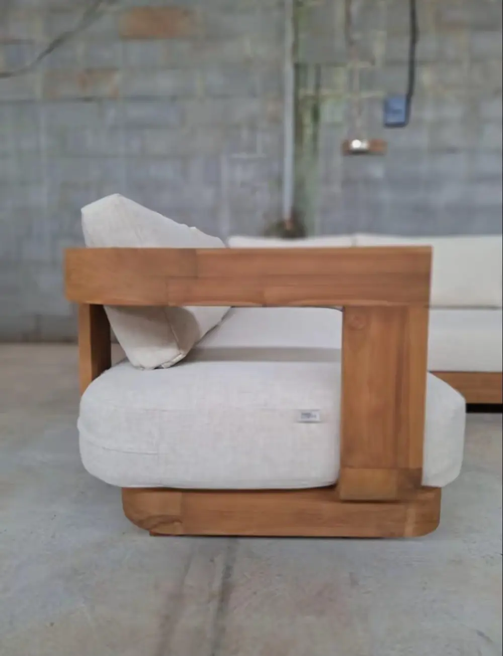 Sofa Sudut Minimalis L Kayu Jati Solid + Ottoman Puff – Sofa L Scandinavian Modern Ruang Tamu Premium