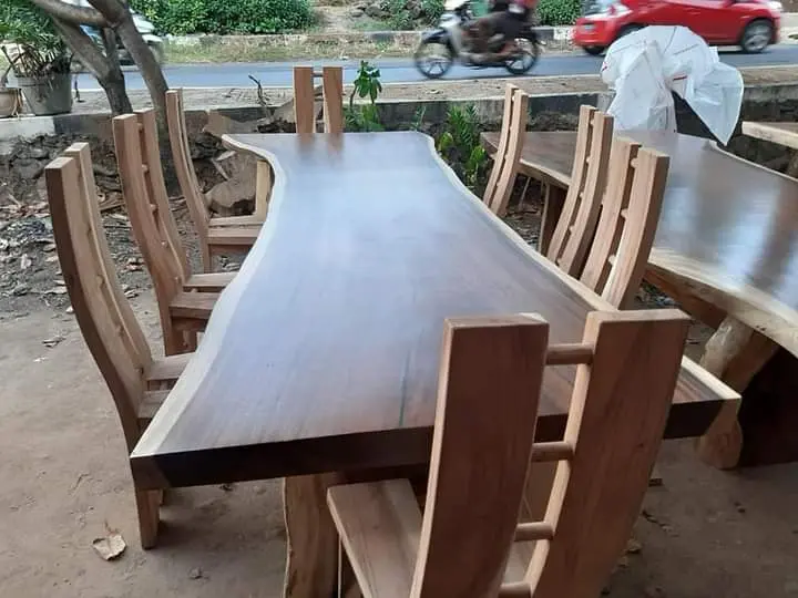 Meja Makan Kayu Trembesi Utuh 6 Meter – Solid Slab Suar Wood Natural Meja Meeting / Dining Table Premium
