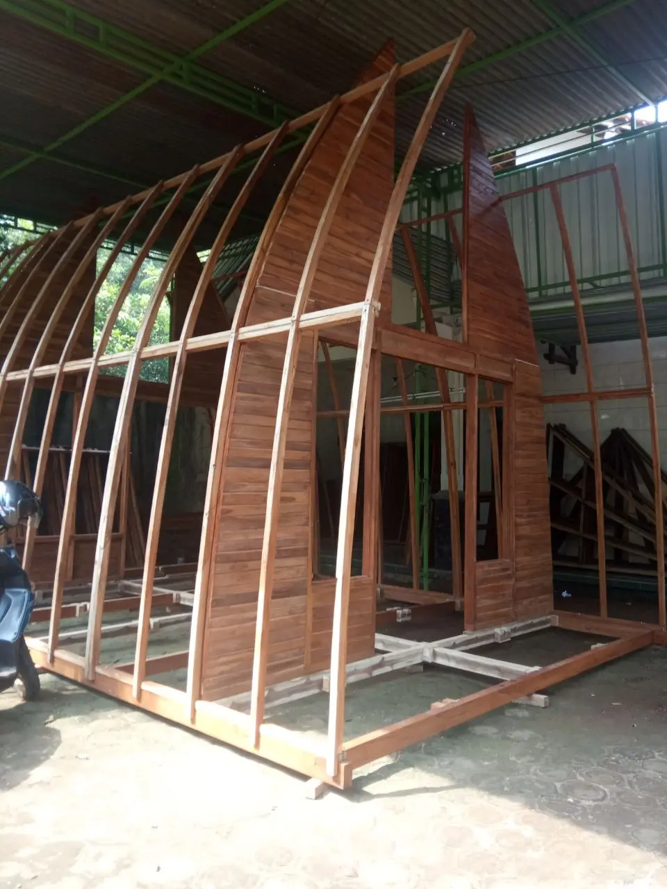 Rumah Panggung Jati Minimalis - Bungalow