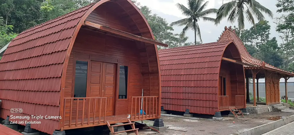 Rumah Bungalow Kayu Jati 4x6 – Hunian Estetik, Kuat & Siap Pakai