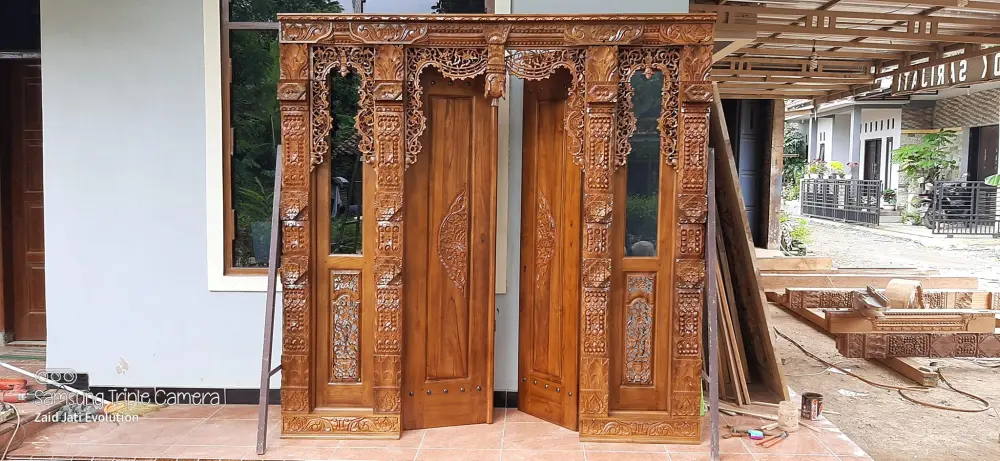 Pintu Gebyok Ukiran Kayu Jati – Ukuran 250 x 260 cm (Full Ukir Mewah Klasik Jawa)