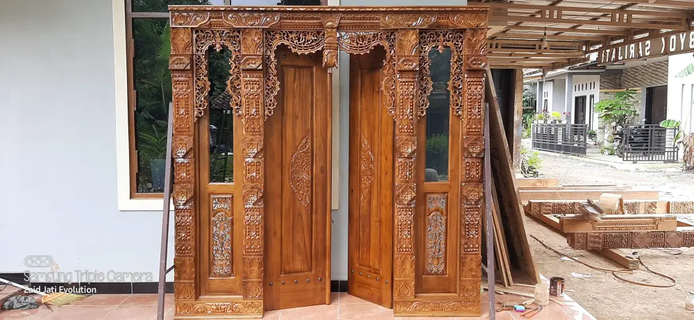 Pintu Gebyok Ukiran Kayu Jati – Ukuran 250 x 260 cm (Full Ukir Mewah Klasik Jawa)