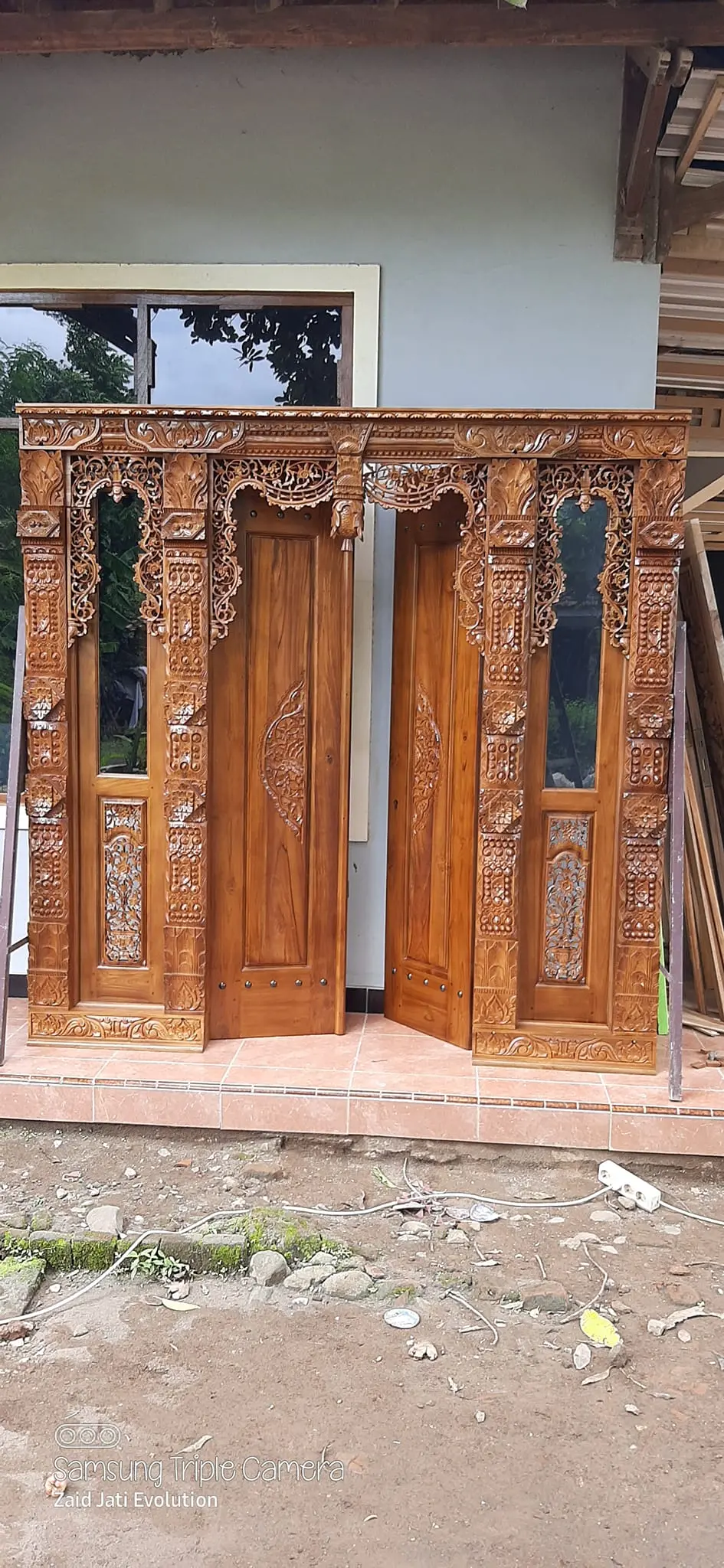 Pintu Gebyok Ukiran Kayu Jati – Ukuran 250 x 260 cm (Full Ukir Mewah Klasik Jawa)