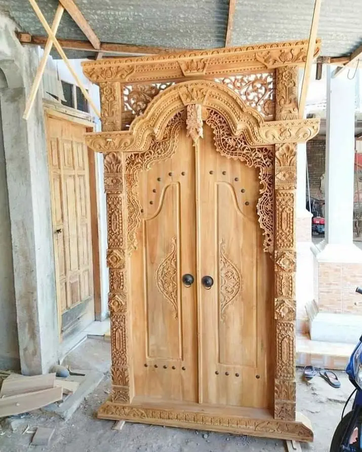Pintu Gebyok Ukiran Kayu Jati – Ukuran 250 x 260 cm (Full Ukir Mewah Klasik Jawa)