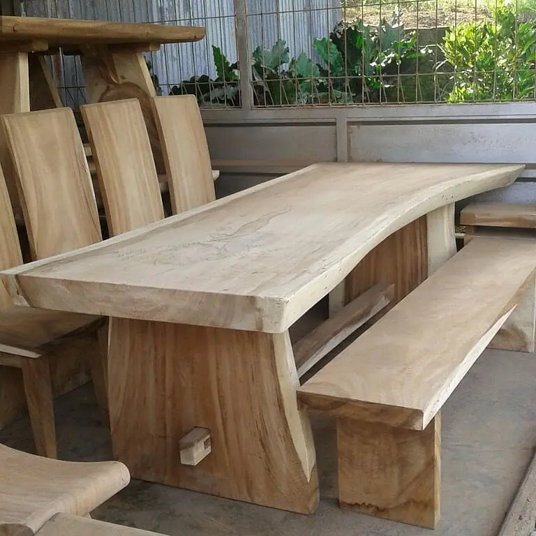 Top Meja Trembesi Utuh (Solid Wood Slab) 300 cm x 300 cm