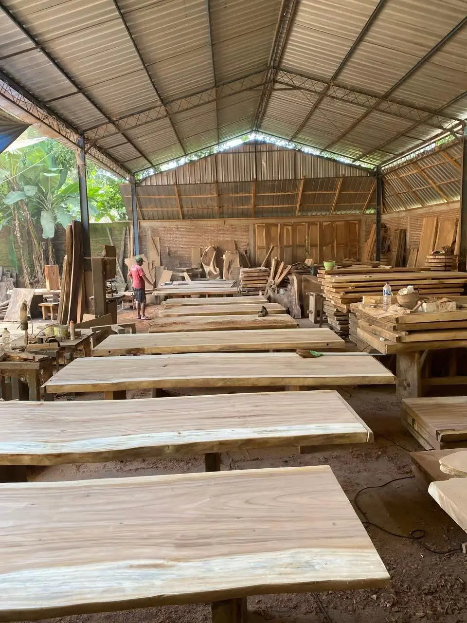 Meja Makan Trembesi Solid Panjang 300 cm – Meja Kayu Utuh Natural Premium Kaki Besi Industrial – Meja Meeting & Dining Table Mewah