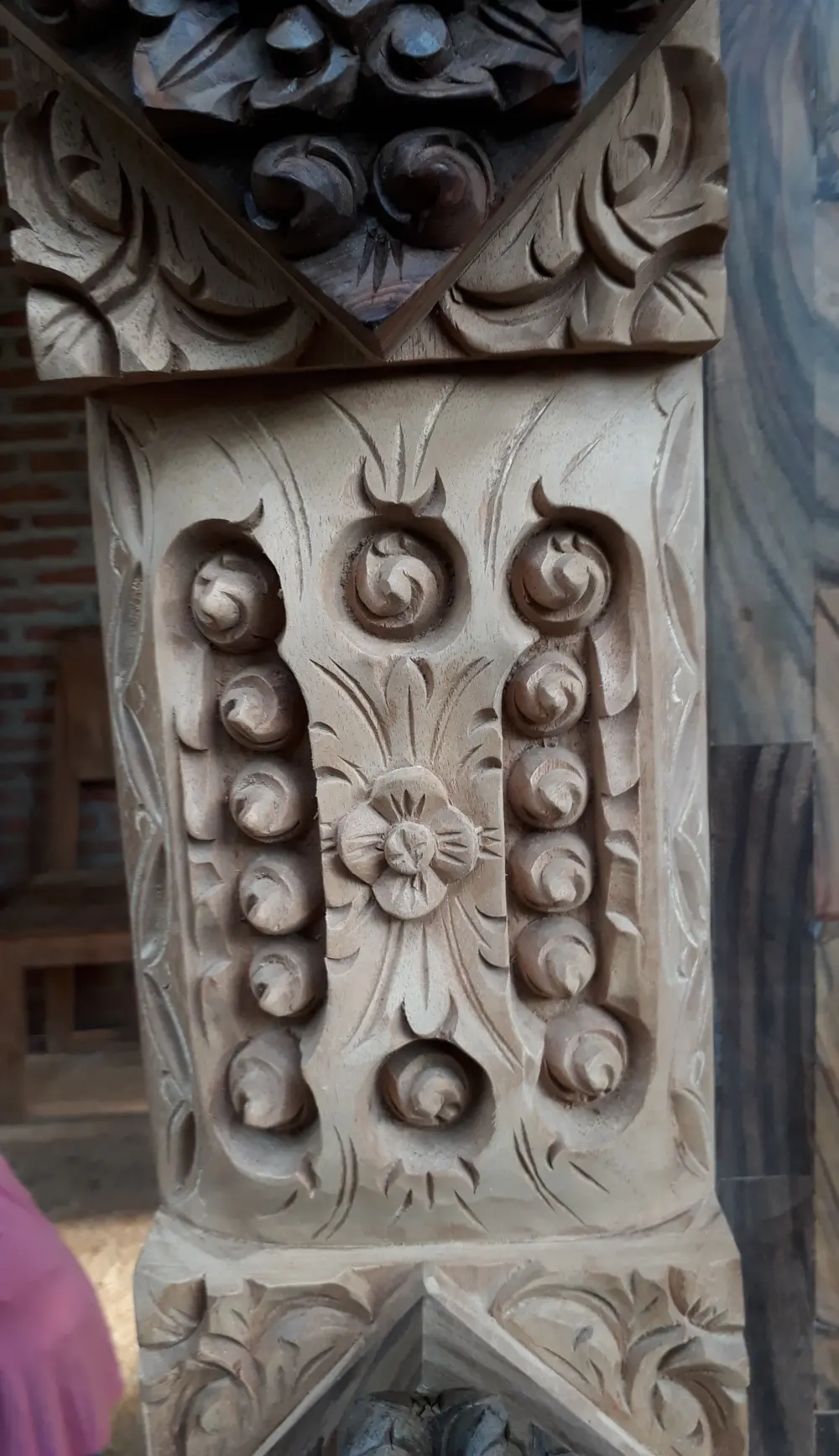 Pintu Gebyok Ukiran Klasik Jawa – Ukuran 300 x 270 cm (Non Finishing) Pintu Gebyok / Gebyok Ukir