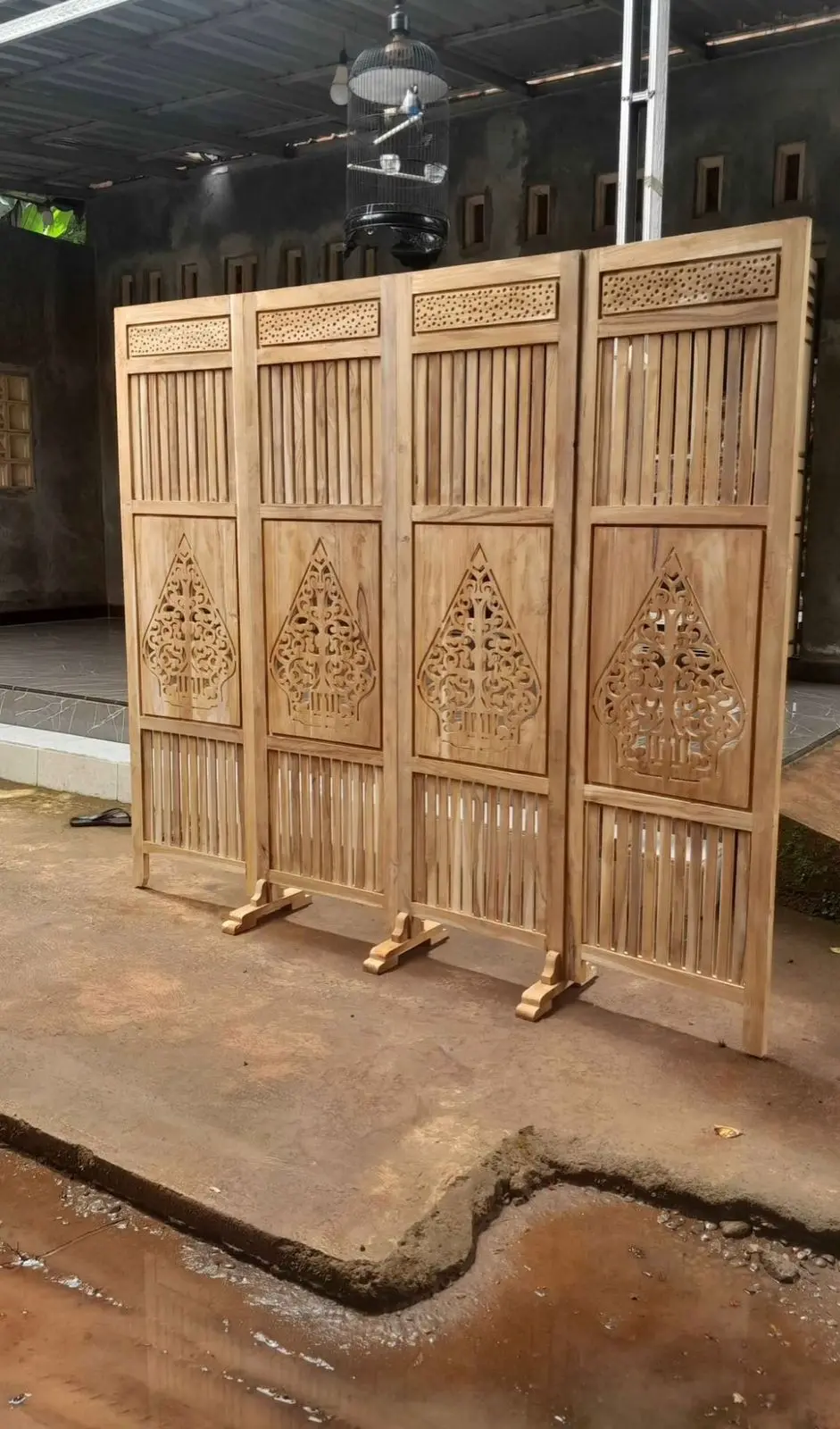 Sketsel Jati Minimalis Ukiran Natural (Room Divider Kayu Solid)