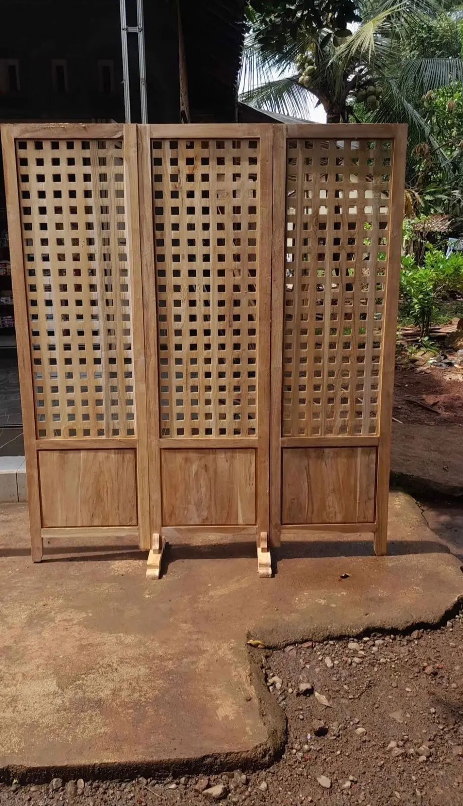 Sketsel Jati Minimalis Ukiran Natural (Room Divider Kayu Solid)