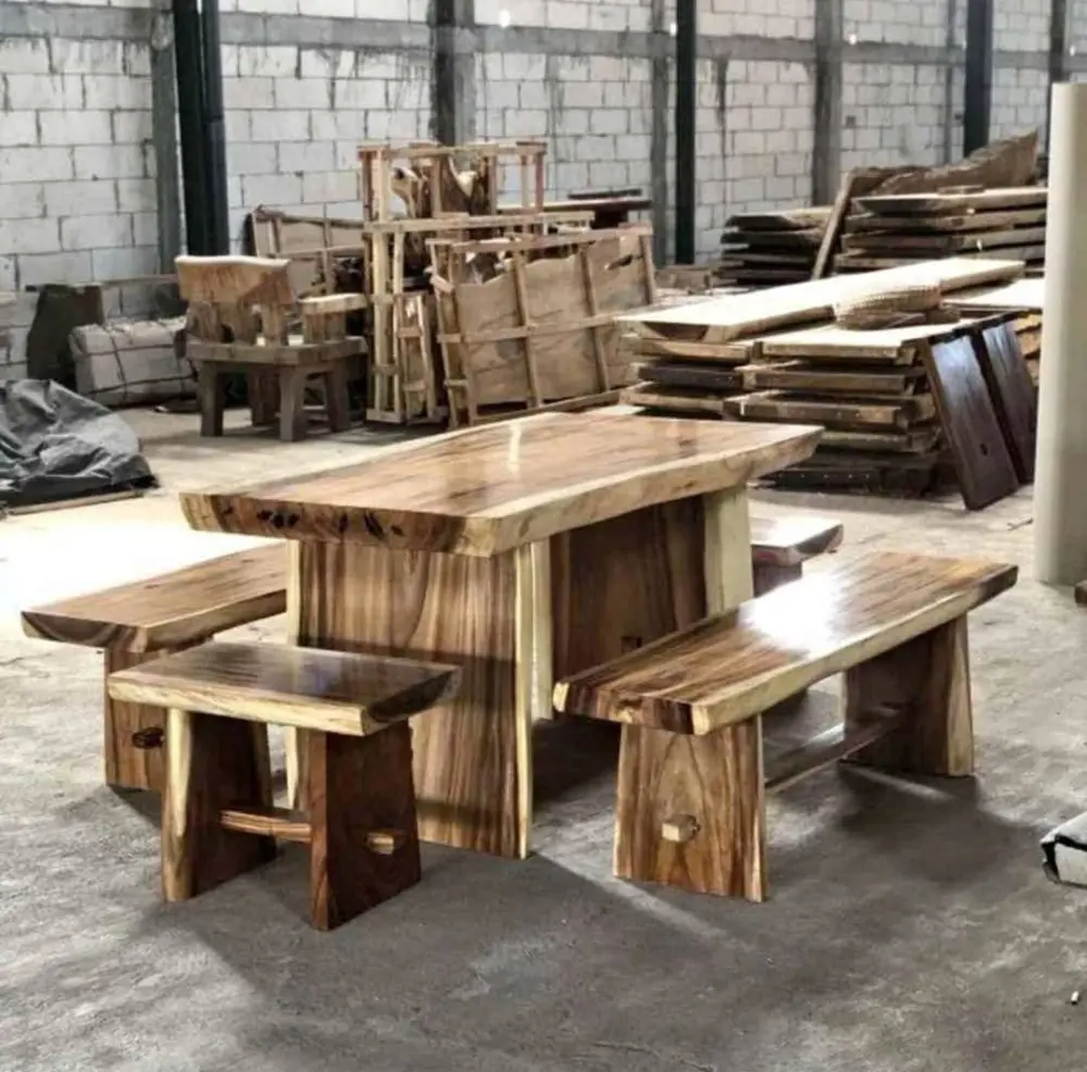 Meja Makan Kayu Solid Premium (Set Meja + Kursi)