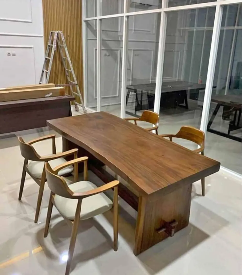 Meja Makan Kayu Solid Premium (Set Meja + Kursi)