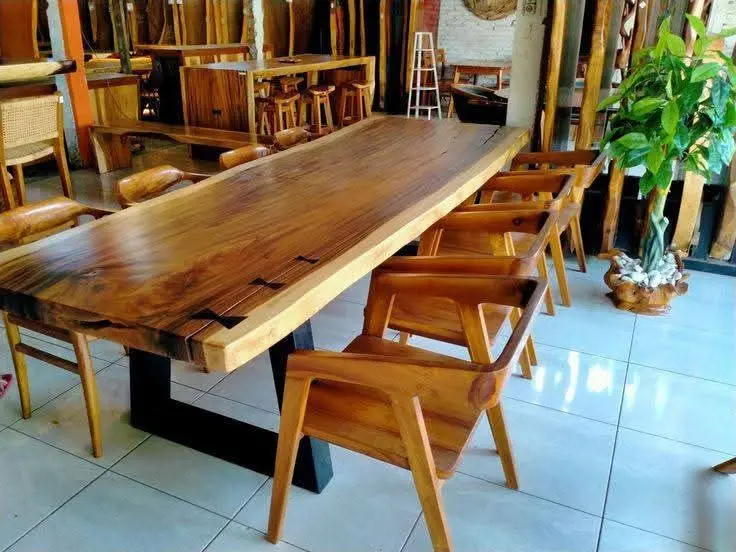 Meja Makan Kayu Solid Premium (Set Meja + Kursi)