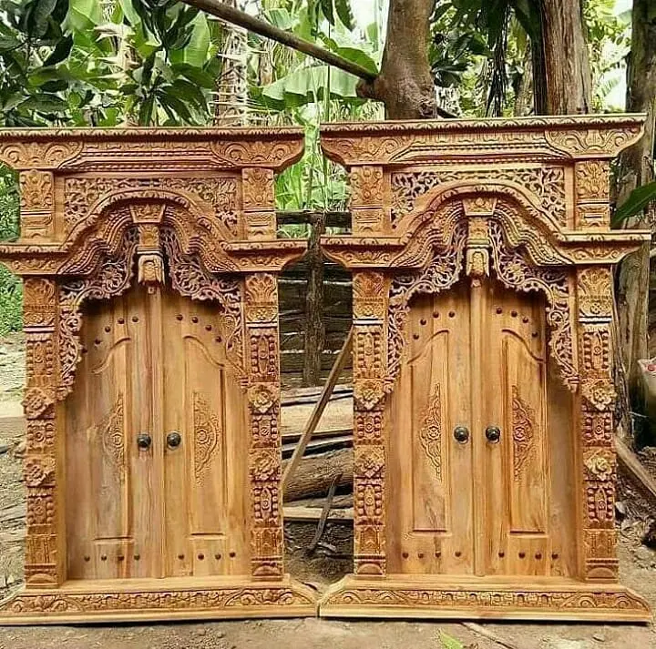 PINTU GAPURO GEBYOK UKIR JEPARA – KAYU JATI SOLID PREMIUM