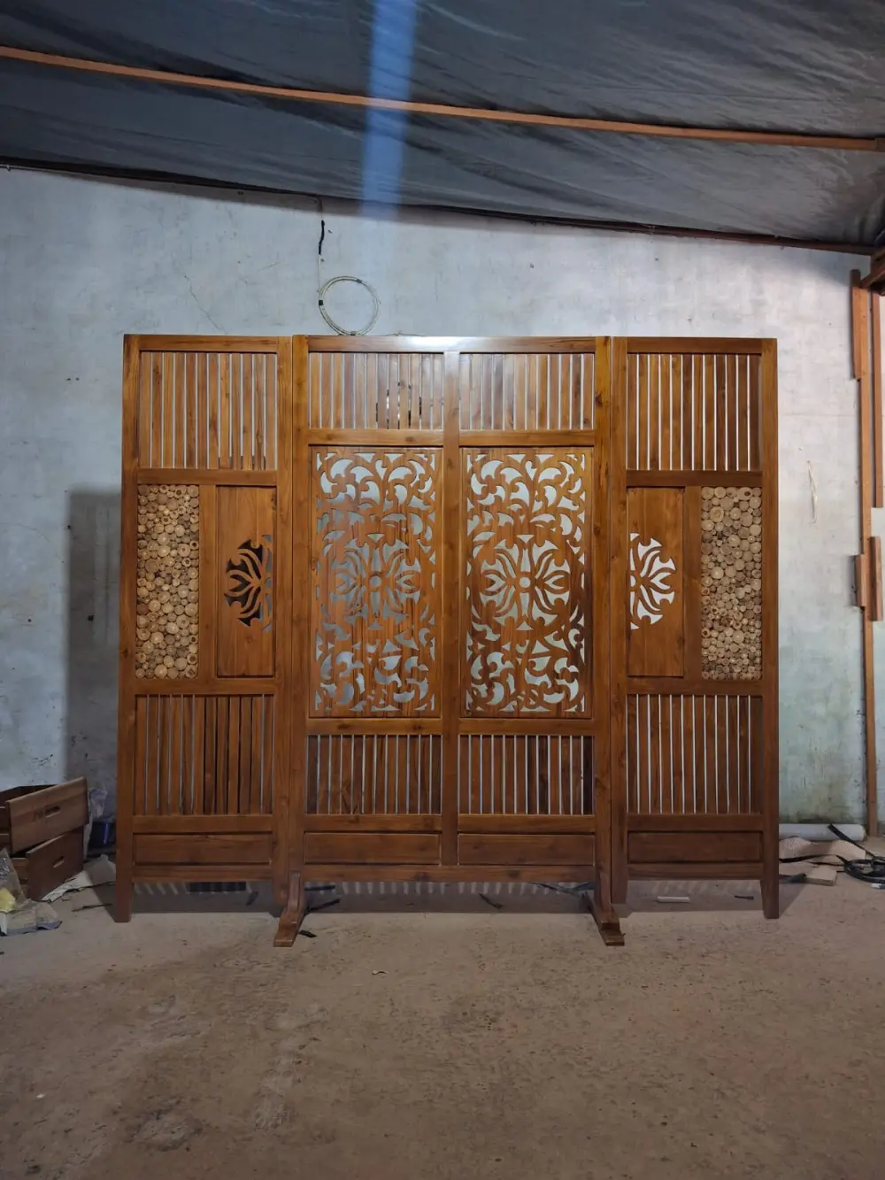 Sketsel Jati Minimalis Ukiran Natural (Room Divider Kayu Solid)