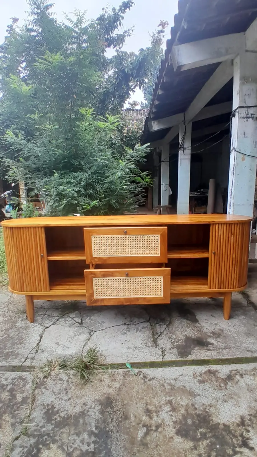 bufet minimalis kayu jati
