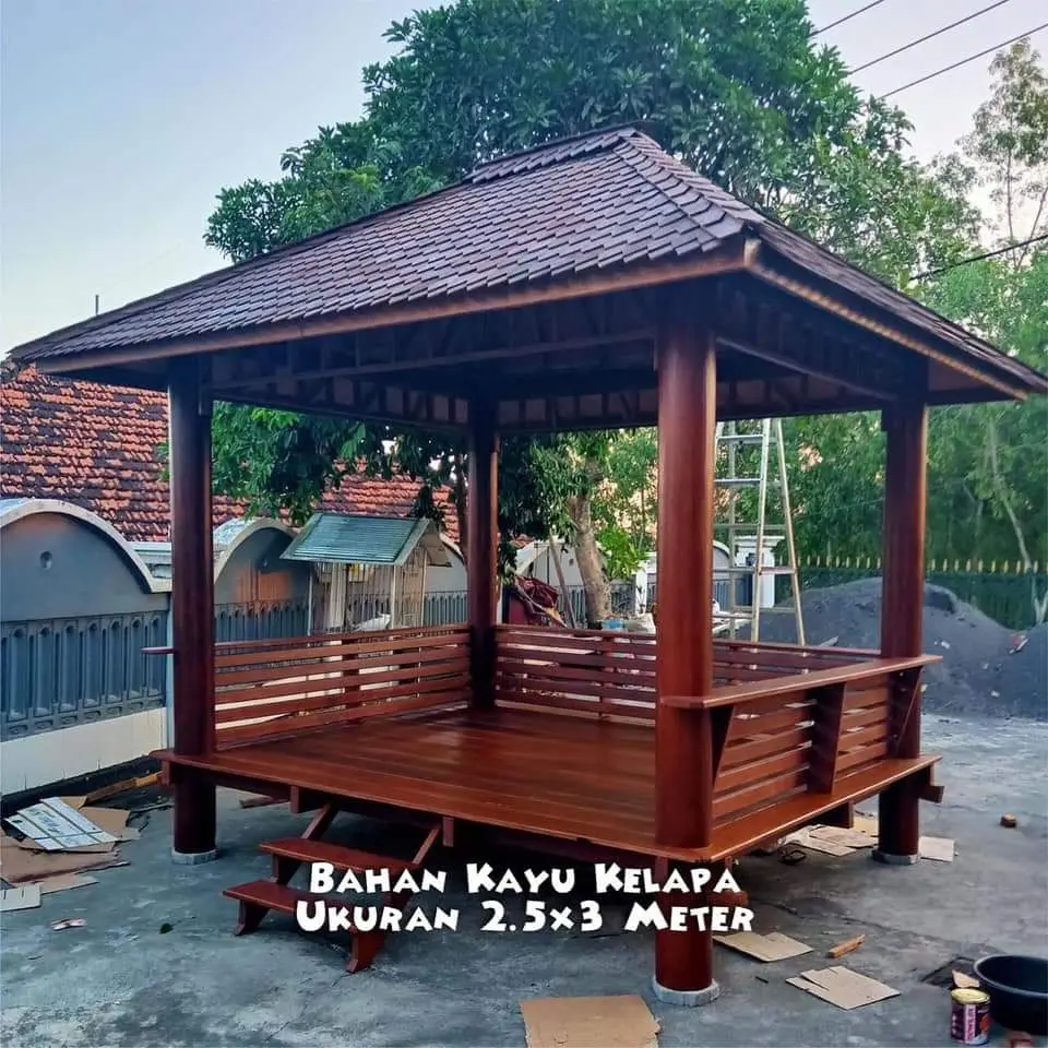 Gazebo Minimalis Batang Kelapa