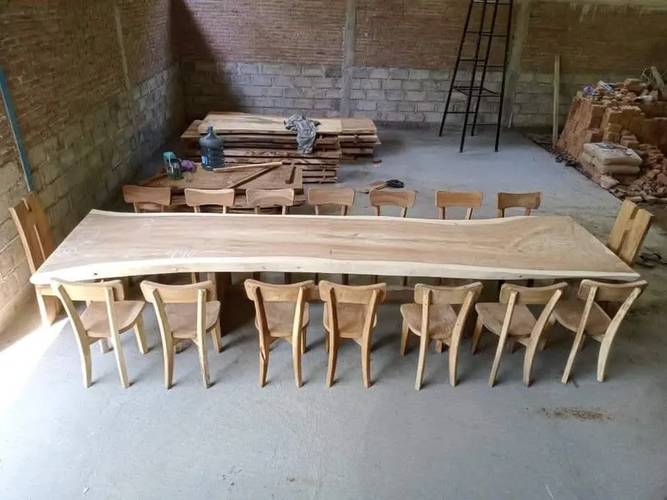 Meja Makan Kayu Trembesi Utuh 6 Meter – Solid Slab Suar Wood Natural Meja Meeting / Dining Table Premium