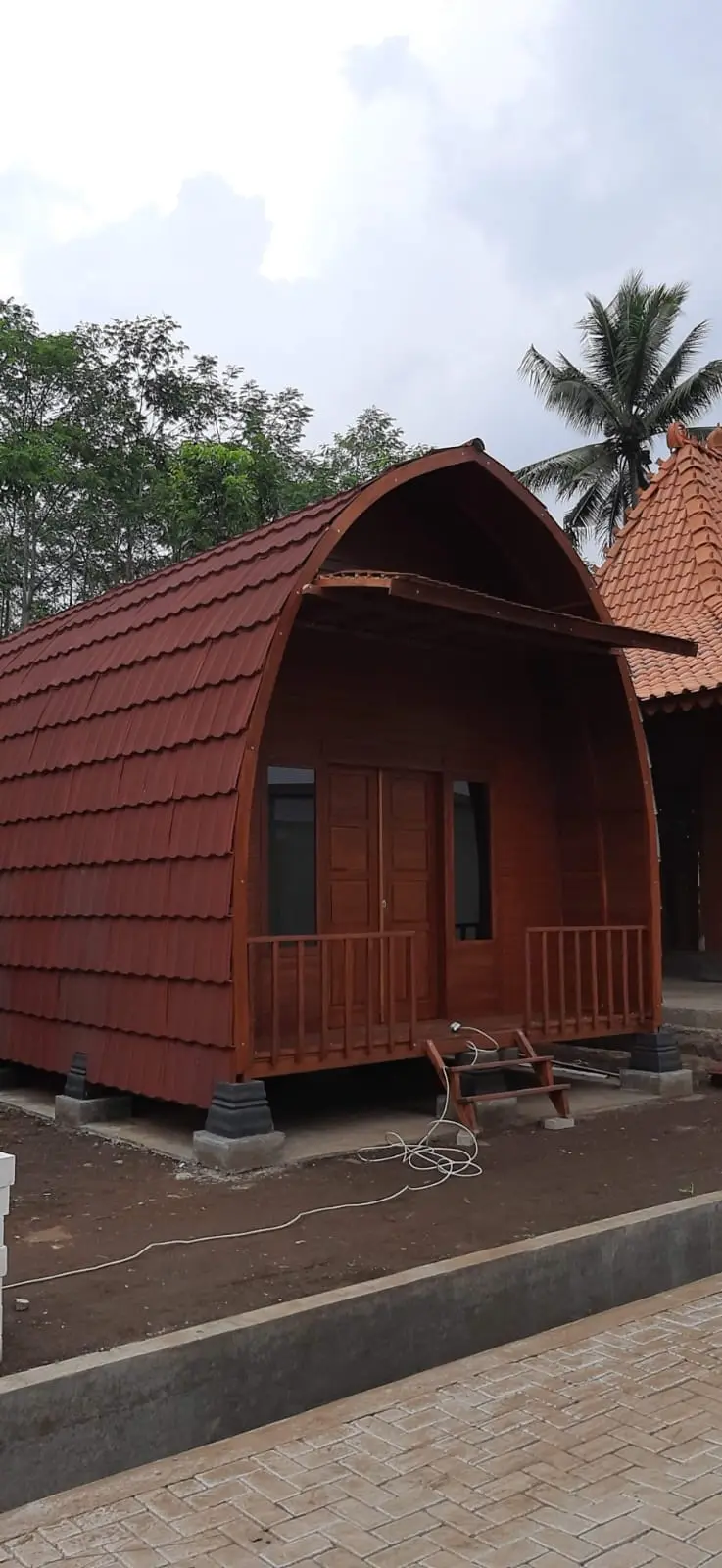 Rumah Bungalow Kayu Jati 4x6 – Hunian Estetik, Kuat & Siap Pakai