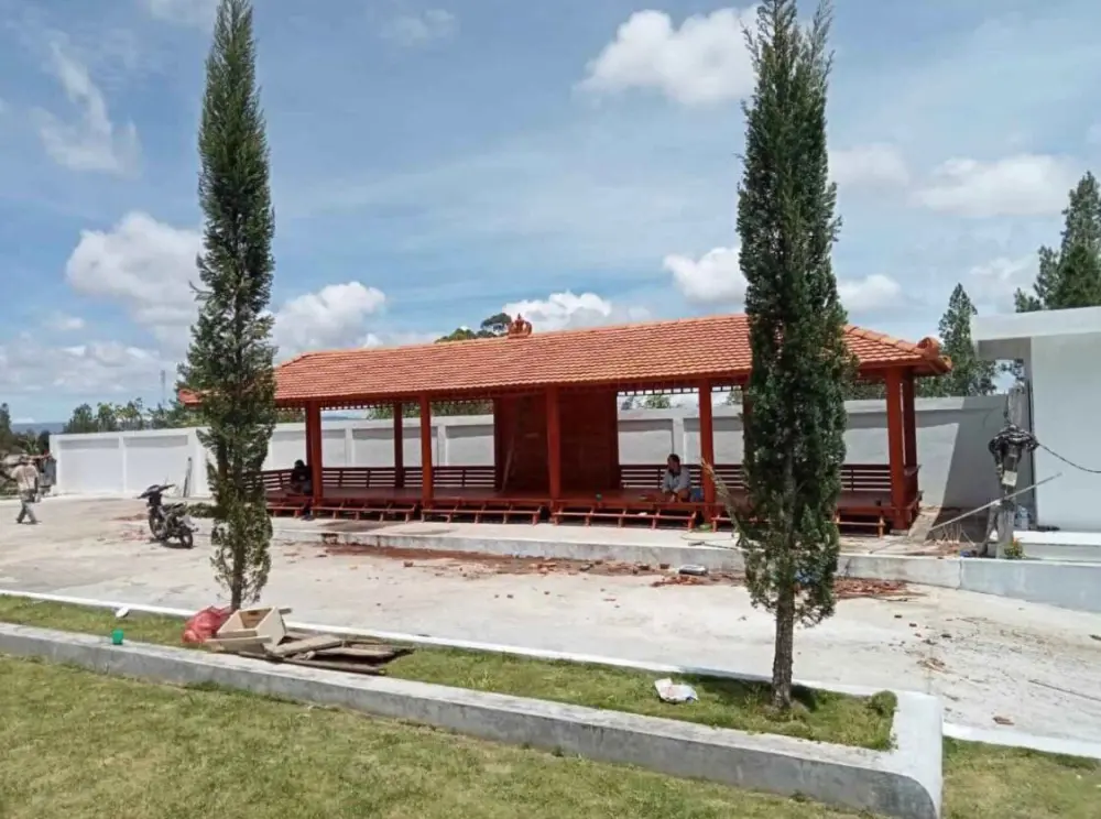 Gazebo Kayu Jati Panjang Minimalis Limasan – Cocok Café, Villa & Taman Besar