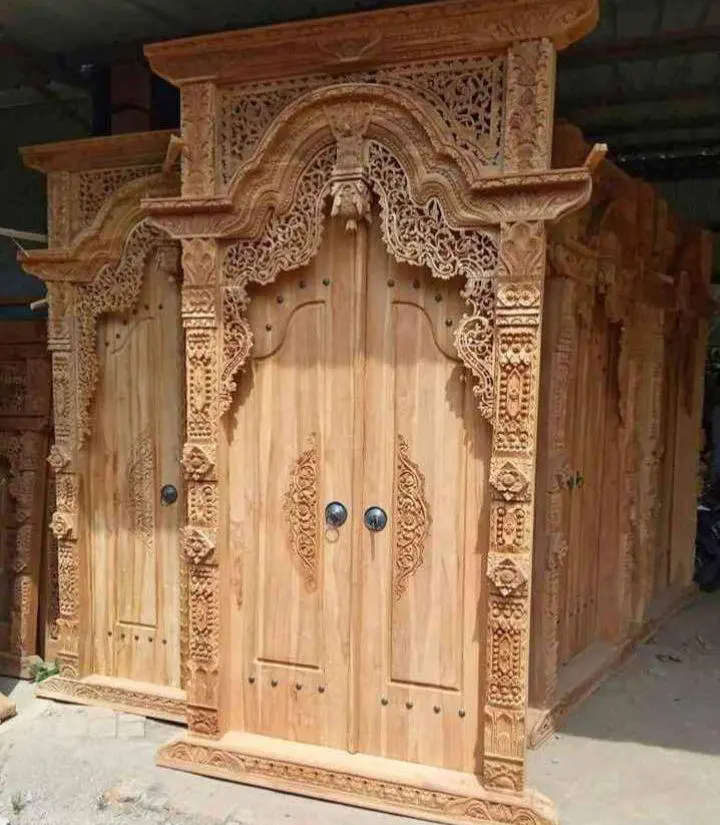 PINTU GAPURO GEBYOK UKIR JEPARA – KAYU JATI SOLID PREMIUM