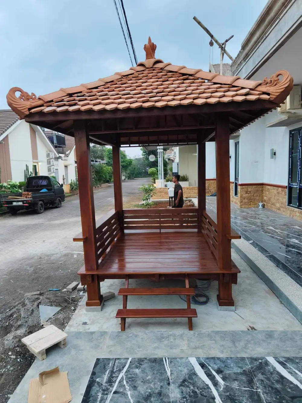 GAZEBO MINIMALIS KAYU JATI 2x2 METER – KNOCK DOWN