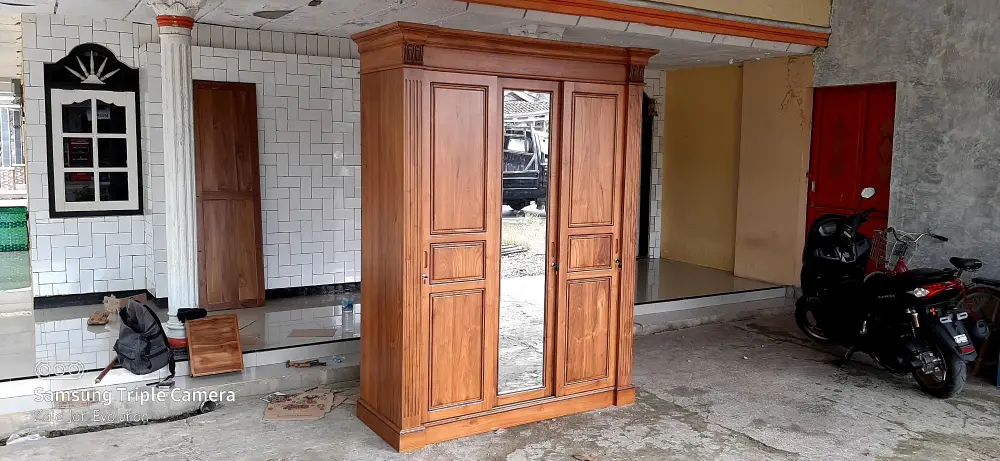 ALMARI 3 PINTU KAYU JATI MINIMALIS PINTU SLIDE